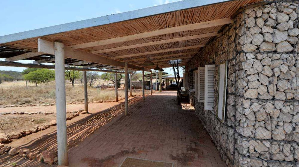 L'entrée du camp en Namibie