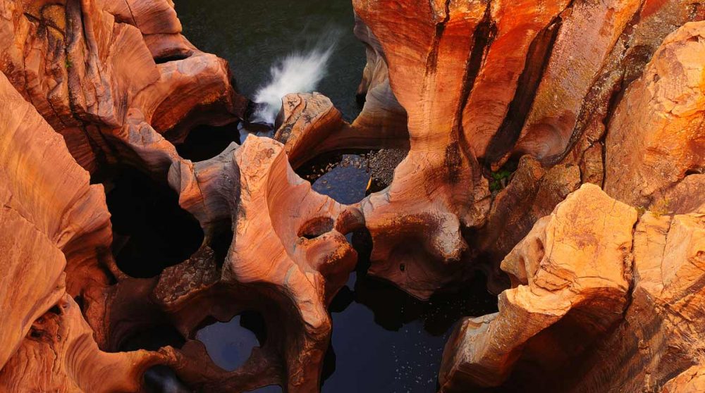 Les formations rocheuses de Bourke Luck sculptées par la rivière