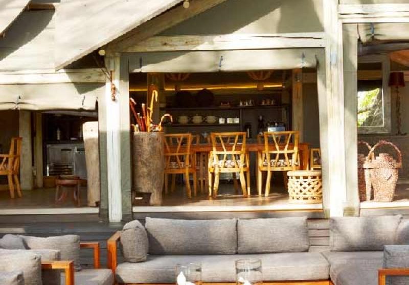 Canapés sur la terrasse