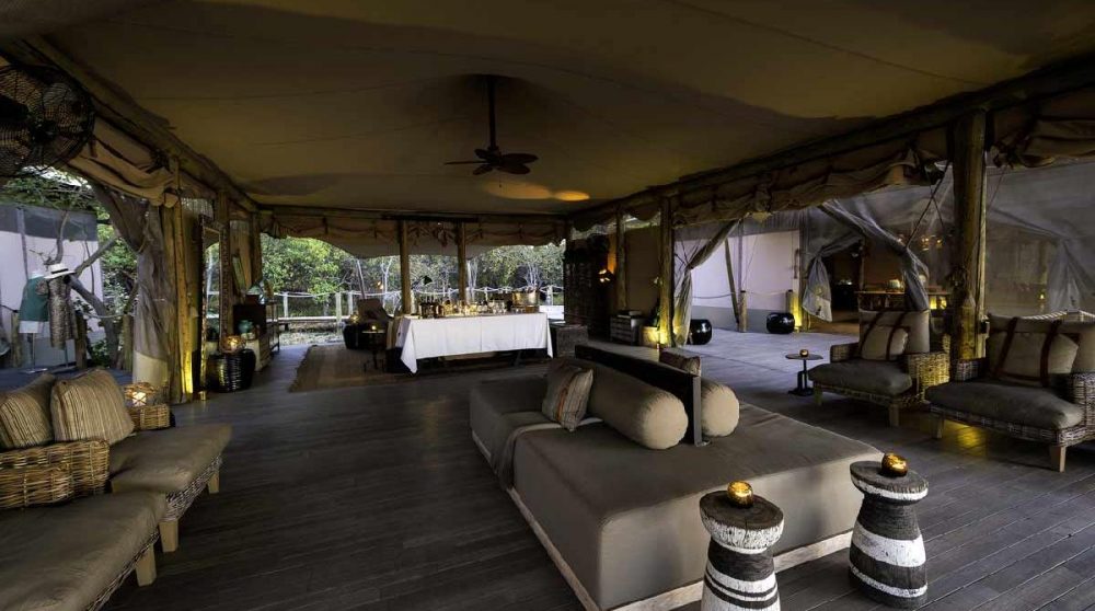 Le lounge dans le Delta de l'Okavango