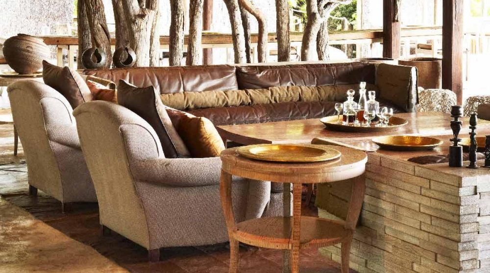 Apéritif dans le lounge de Kings Pool camp