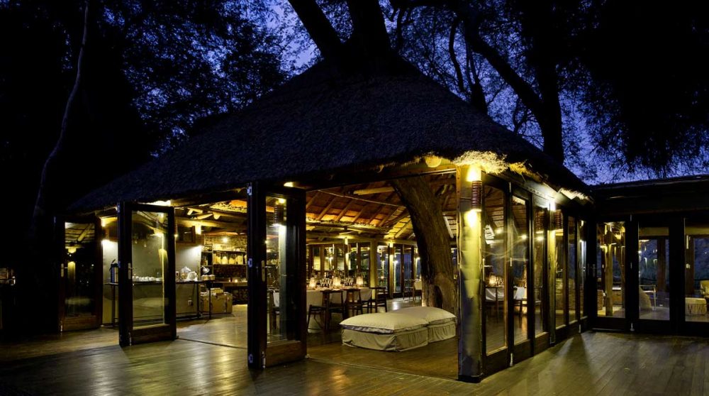 Le Serra Cafema vue de nuit