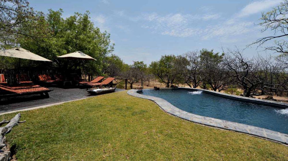 Autre vue de la piscine en Namibie
