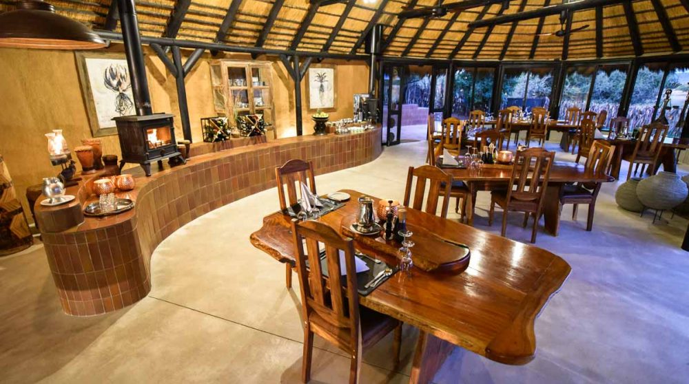 L'espace repas du lounge