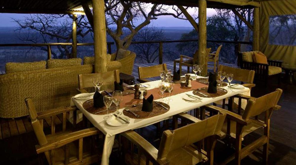 Dîner sur la terrasse