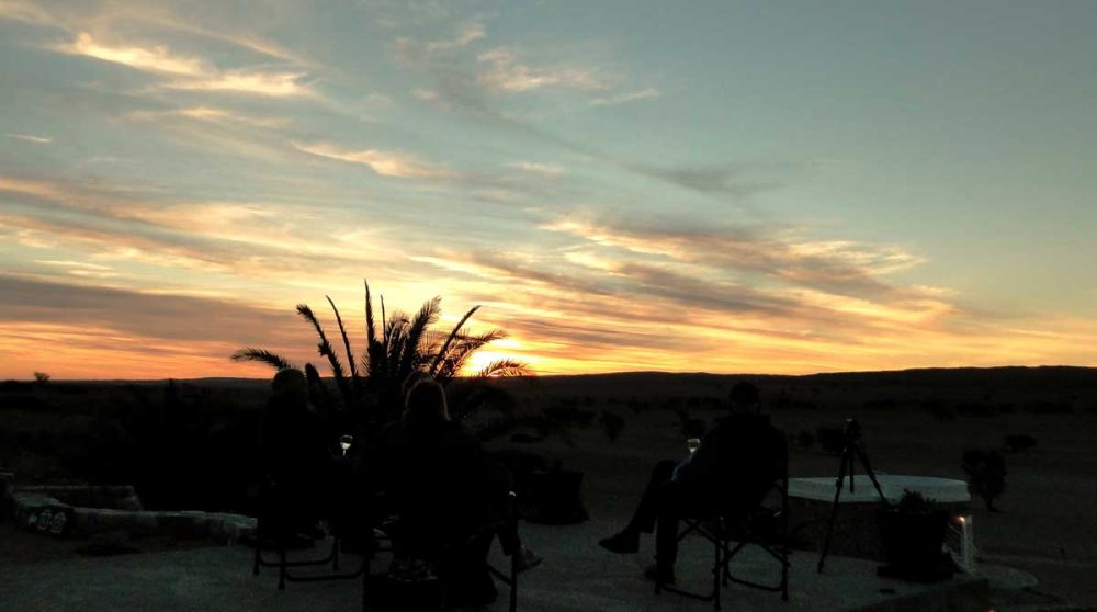 Coucher de soleil au Tsondab Valley Lodge