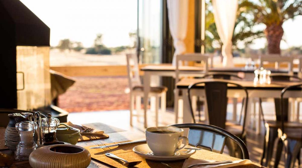 Une table du lodge en Namibie