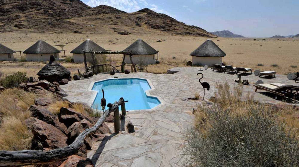 La piscine avec vue sur la savane à Namib