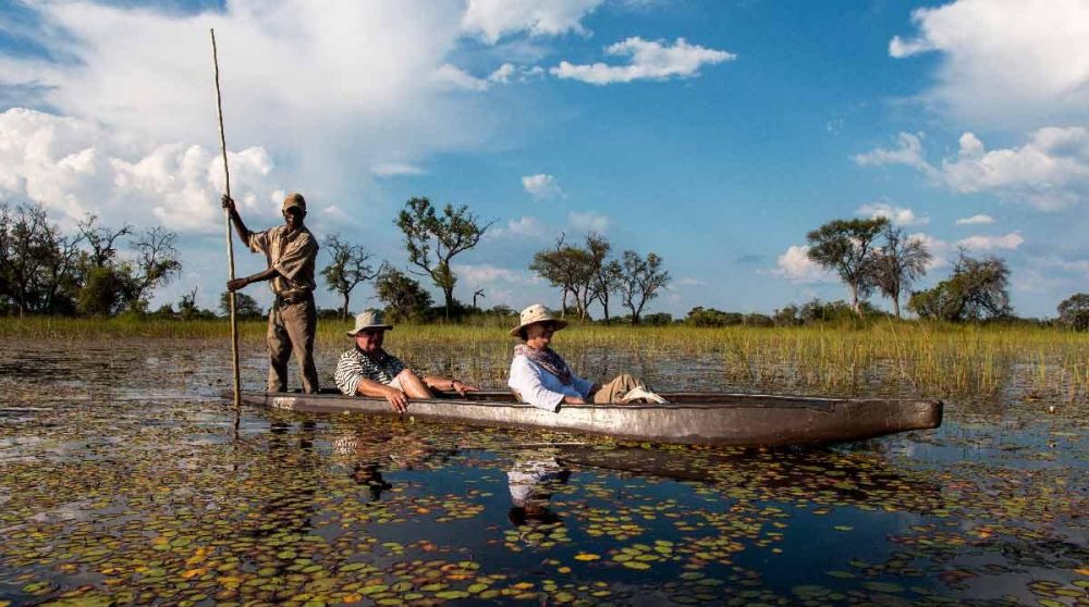 Sortie en mokoro à Little Vumbura Camp