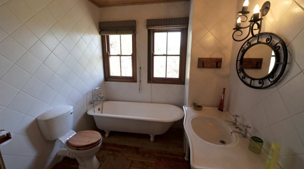 La baignoire et les toilettes en Namibie