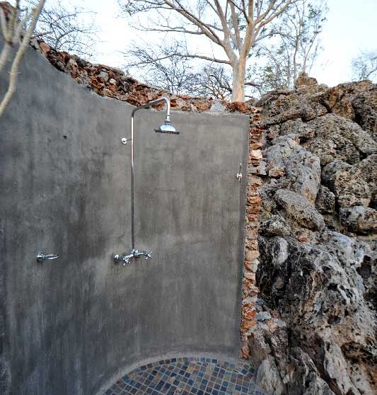 Une douche extérieure à Etosha
