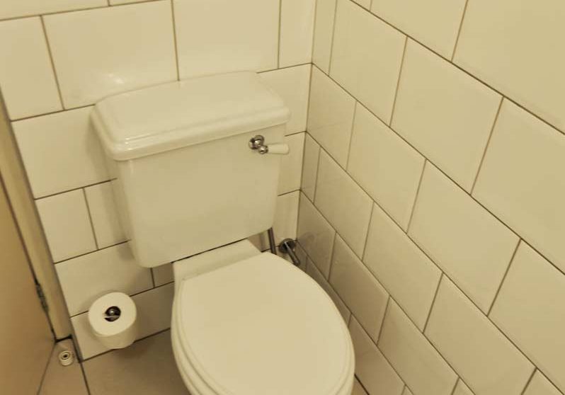 Les toilettes à l'Hotel Heinitzburg