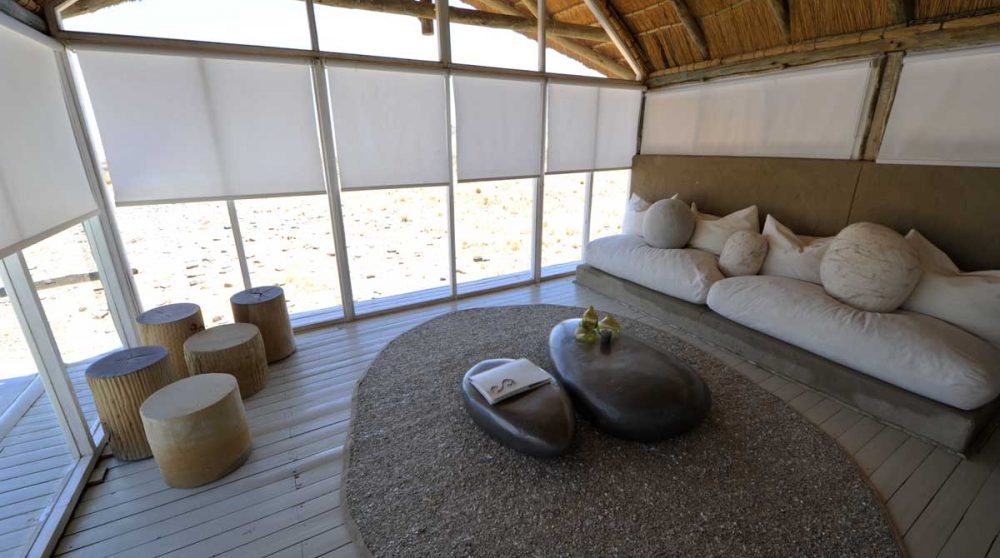 Salon dans une chambre