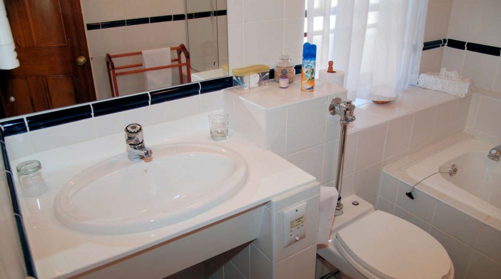 Une salle de bains au D'Ouwe Werf