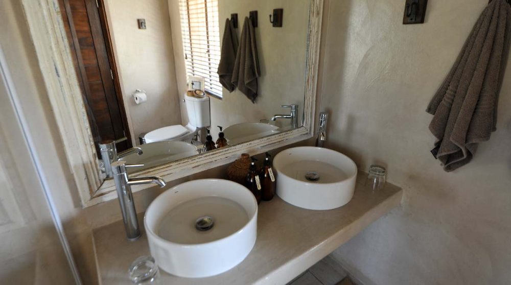 Salle de bains à l'Onguma Bush Camp