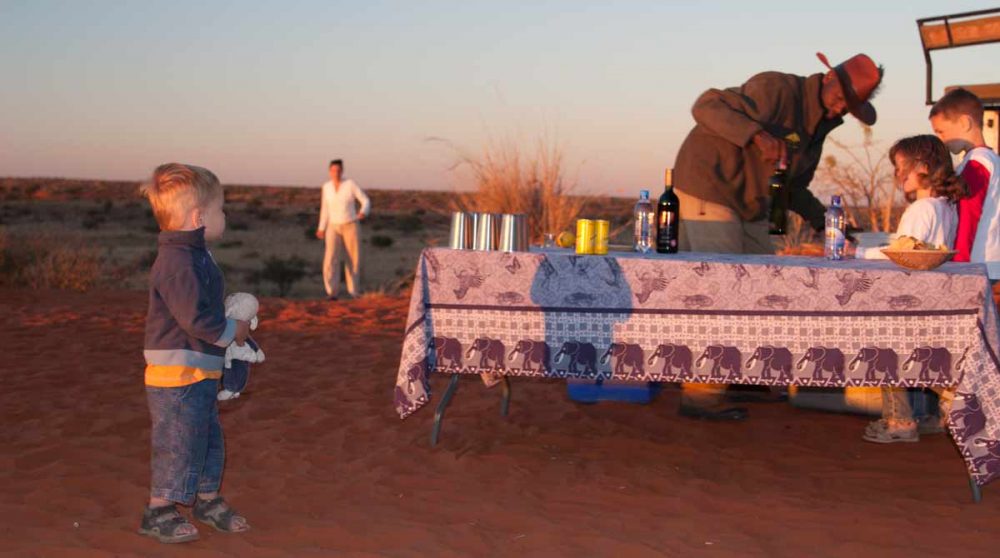Apéritif le soir dans la nature