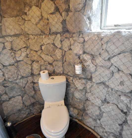 Les toilettes à Etosha