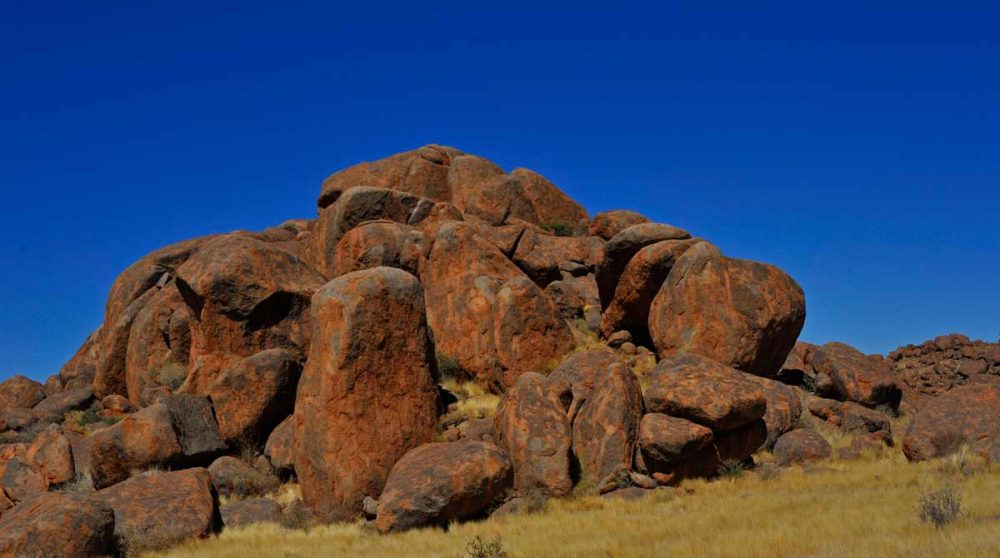Roches dans la Namib Rand