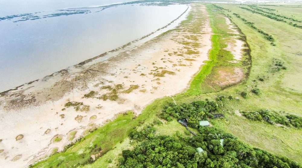 Le Makakatana Bay Lodge vu du ciel