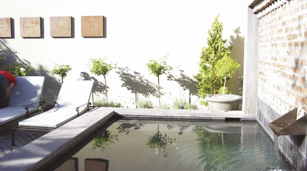 Bassin dans la cour intérieure en Afrique du Sud