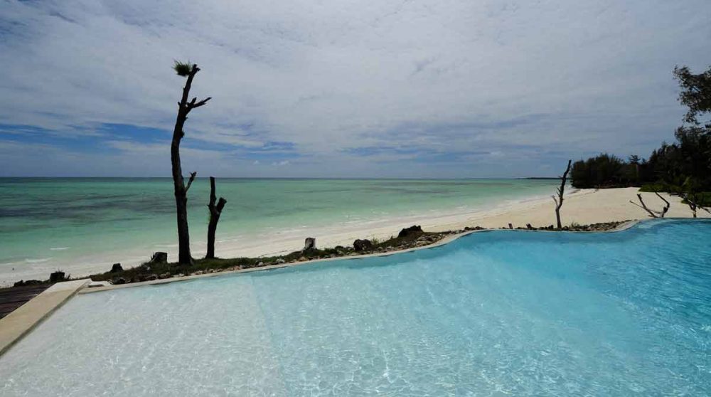 La plage de sable blanc à Zanzibar