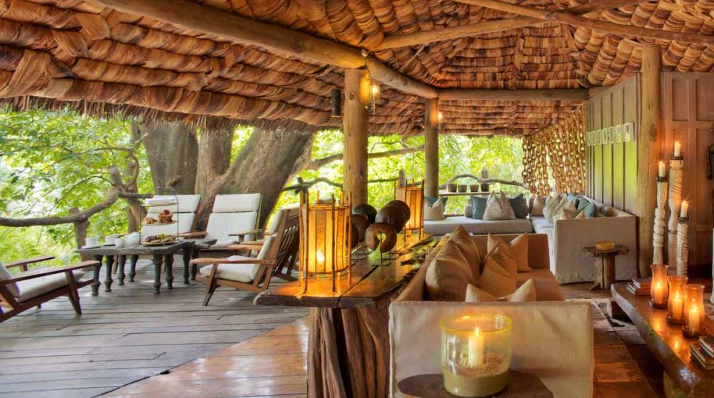 Le salon et la terrasse en Tanzanie