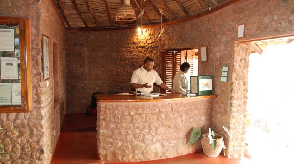 La réception du lodge en Tanzanie