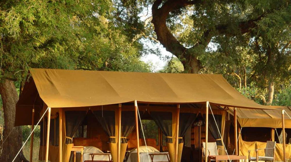 Vue d'une tente à Katavi