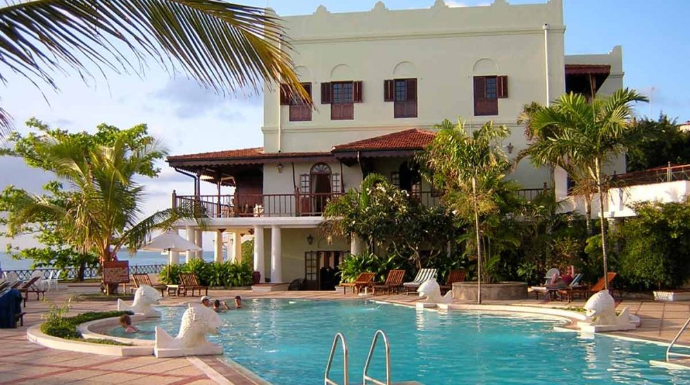 La piscine de l'hôtel en Tanzanie
