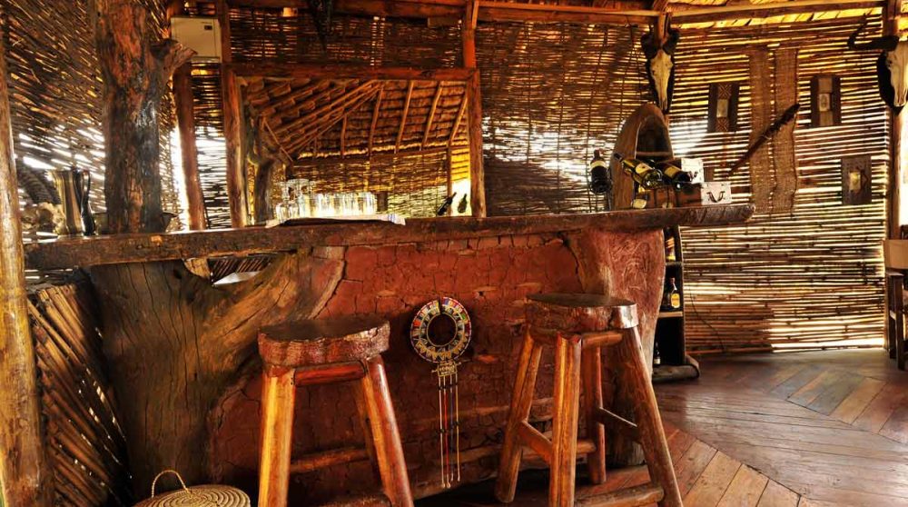 Le bar du camp en Tanzanie