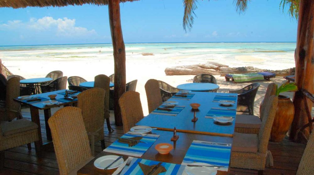 Déjeuner avec vue sur l'océan