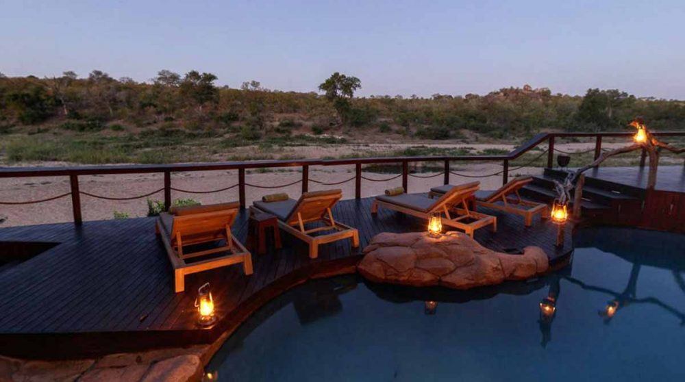 La piscine en fin de journée en Aafrique du Sud