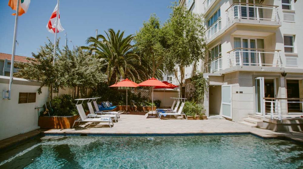 Autre vue de la piscine