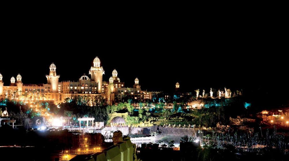 Vue nocturne de l'hôtel