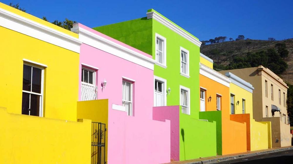 Les maisons colorées de Bo Kaap à Cape Town