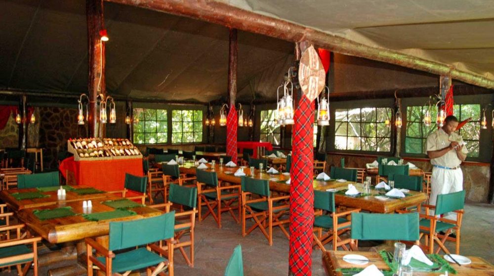 Vue sur le restaurant dans le Masai Mara