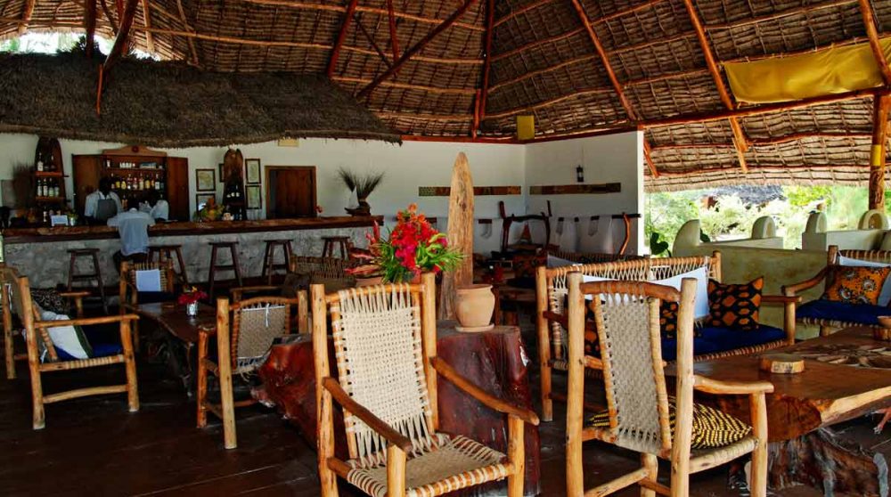 Autre vue du salon avec le bar à Zanzibar