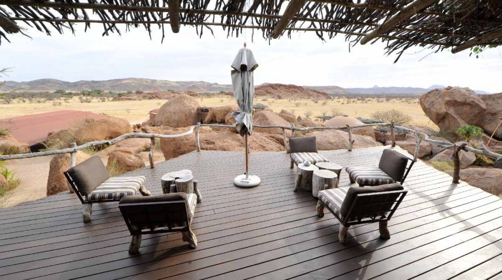 La vue depuis la terrasse dans le Damaraland