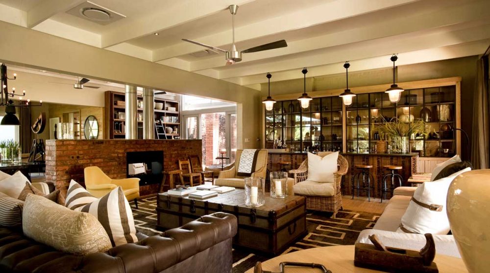 Le salon et le bar à Madikwe