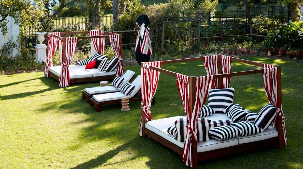 Espace détente dans le jardin du Alphen