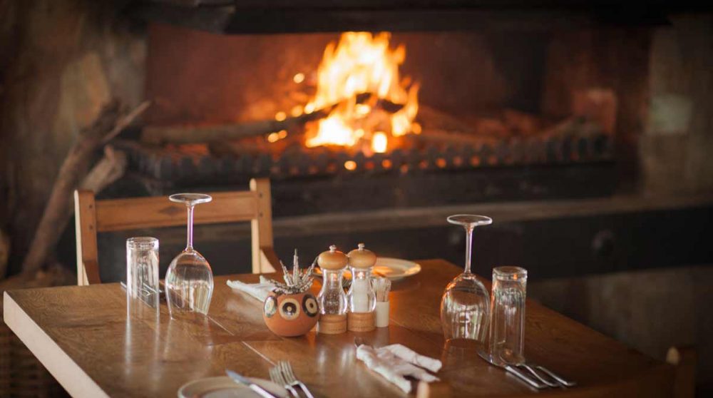 Dîner au coin du feu en Afrique du Sud