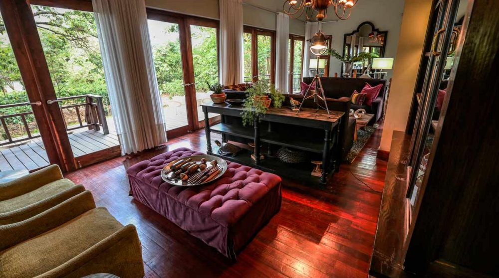 Le salon du Lake Duluti Lodge