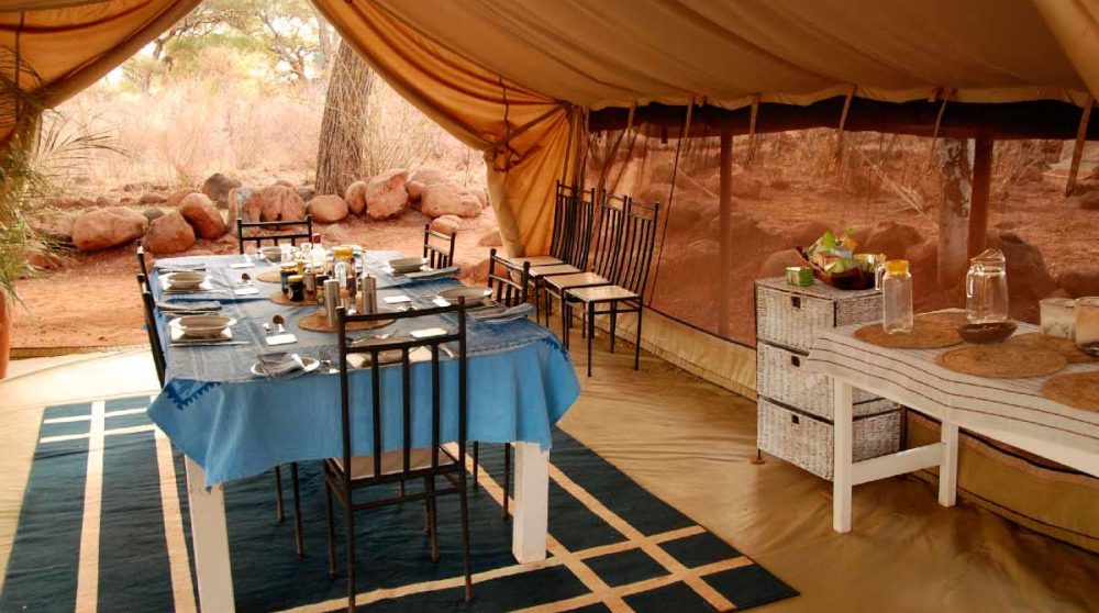 Table pour déjeuner au Kenya