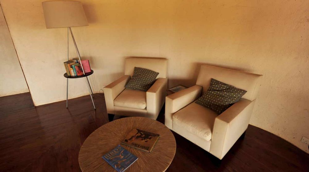 Fauteuils pour se reposer dans le parc de Tarangire