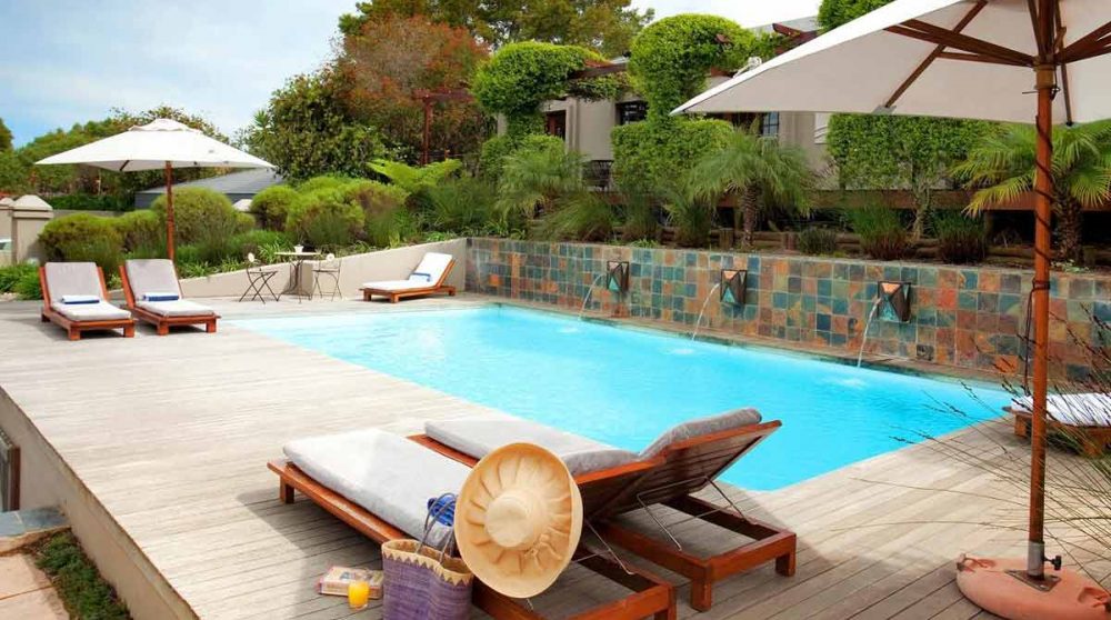 Autre vue de la piscine