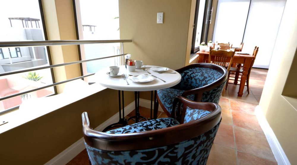 Déjeuner au restaurant en Namibie