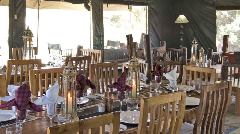 Tables pour déjeuner au Kenya