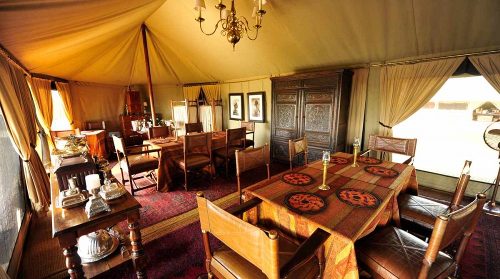 La salle à manger du camp en Tanzanie