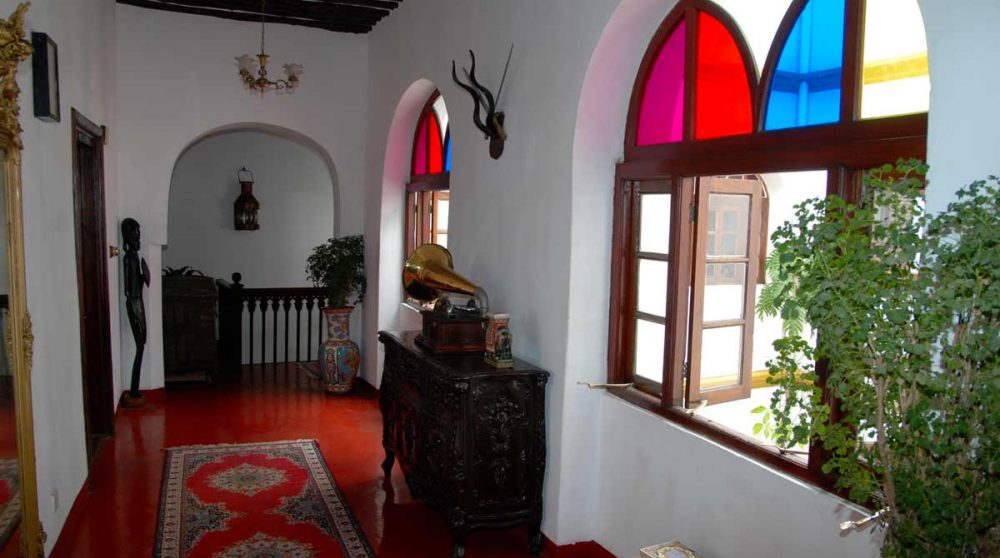 Un couloir de l'hôtel