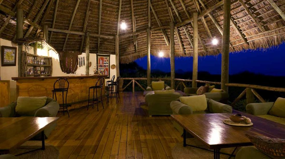 Le bar en fin de journée en Tanzanie